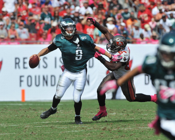 TAMPA, FL - OCTOBER 13: Quarterback Nick Foles #9 of the Philadelphia Eagles looks to pass in the 2nd half against the Tampa Bay Buccaneers October 13, 2013 at Raymond James Stadium in Tampa, Florida. The Eagles won 31 - 20. (Photo by Al Messerschmidt/Getty Images)