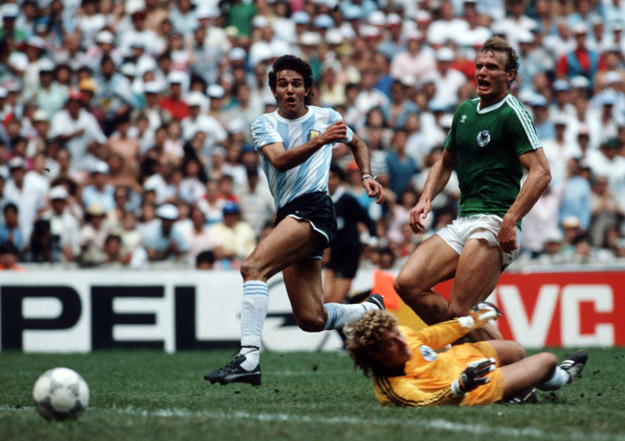 MEXICO CITY, MEXICO - JUNE 29: Jose Burruchaga of Argentina scores the third goal for Argentina during the World Cup final match between Argentina and Germany on June 29, 1986 in Mexico City, Mexico. 