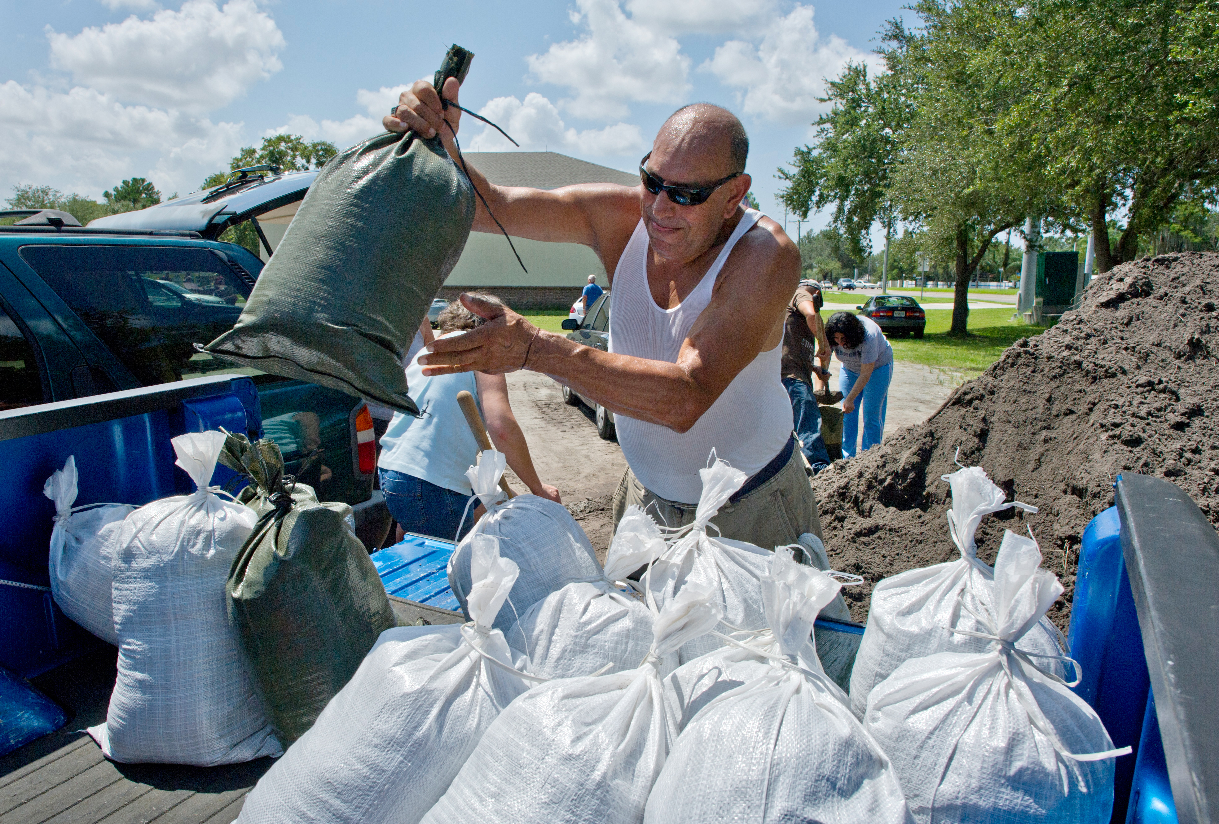 Sandbags Available For Tampa Community