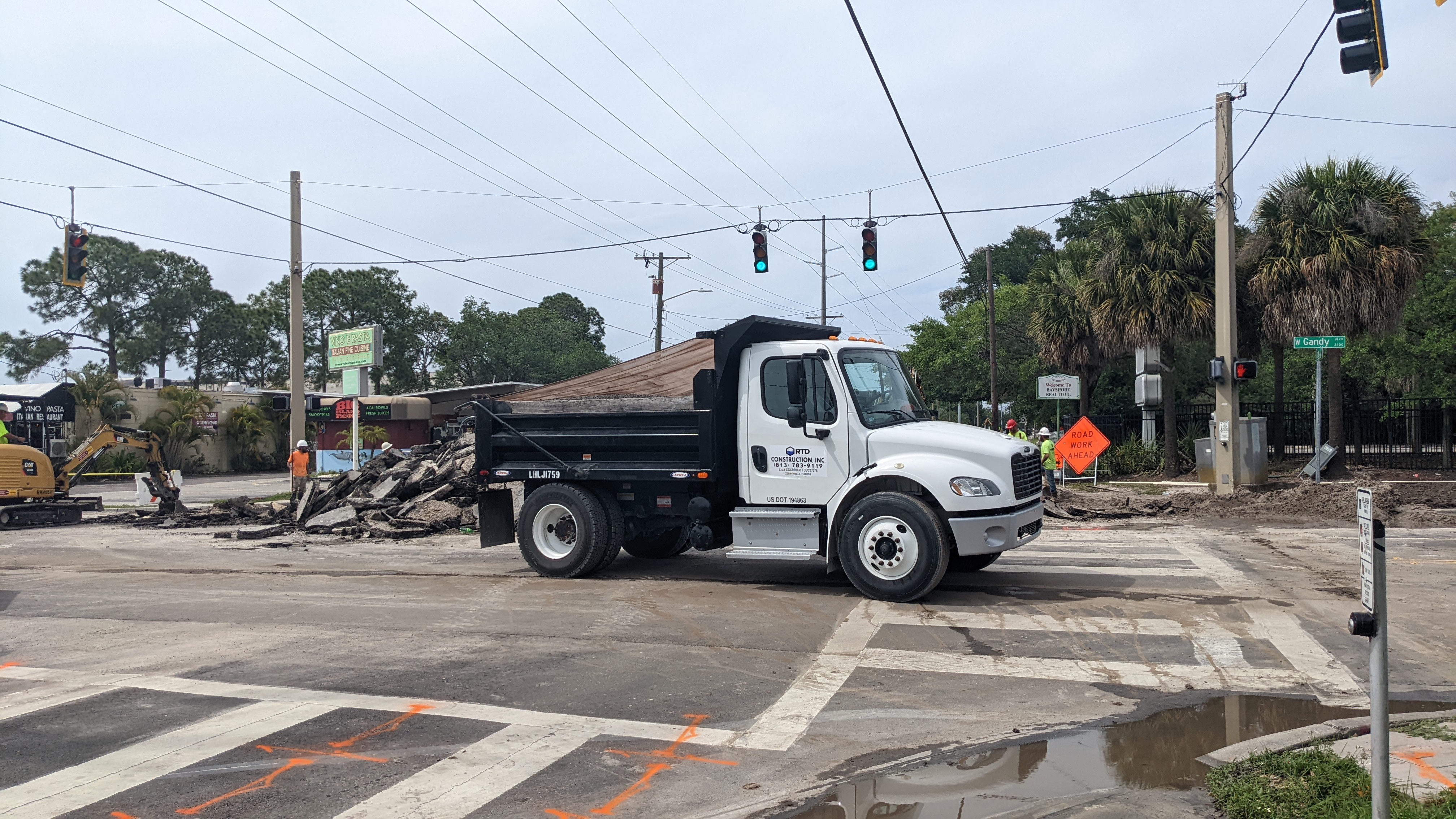 South Tampa water main break to close major intersection beyond Easter, officials say – CBS Tampa